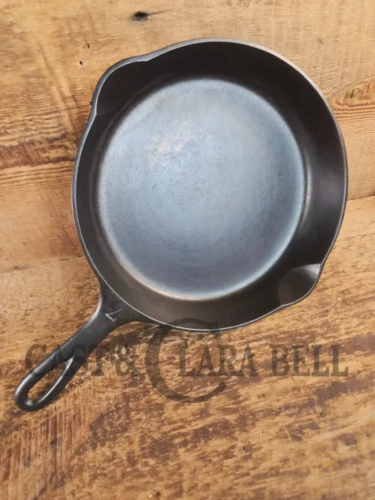 Tougher to find! 1930’s era Griswold #7 Cast Iron Skillet with Heat Ring 754. Similar to the Victor design. Great pan!