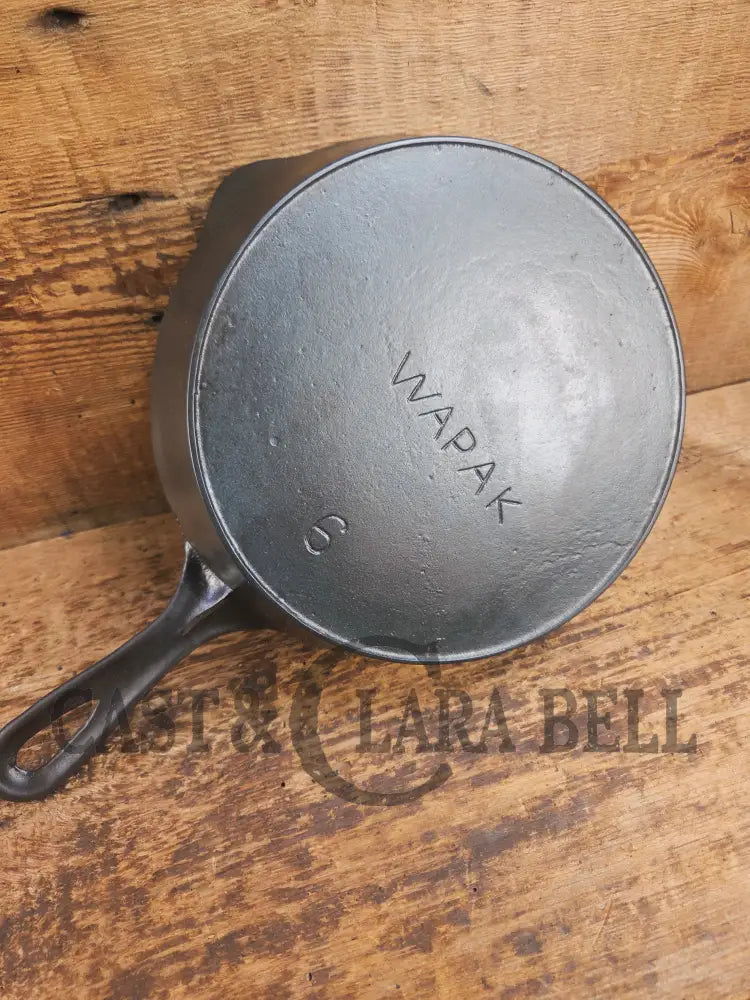 Tougher to find! Gorgeous early 1900’s Wapak #6 Block Logo Cast Iron Skillet with Heat Ring. Fully restored and ready