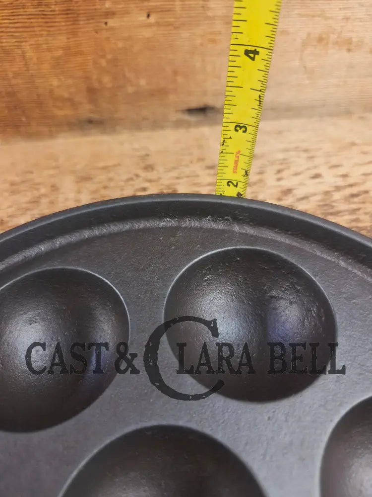 Trending! Beautiful Griswold No. 32 Cast Iron Aebleskiver 962. Awesome poached eggs! Skillet