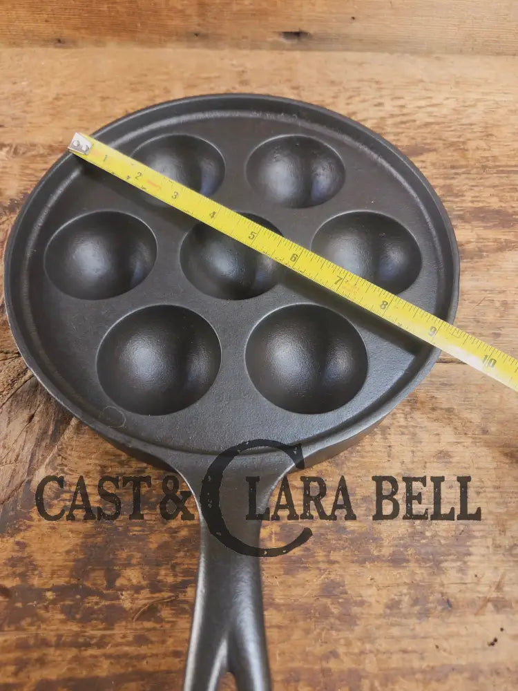 Trending! Beautiful Griswold No. 32 Cast Iron Aebleskiver 962. Awesome poached eggs! Skillet