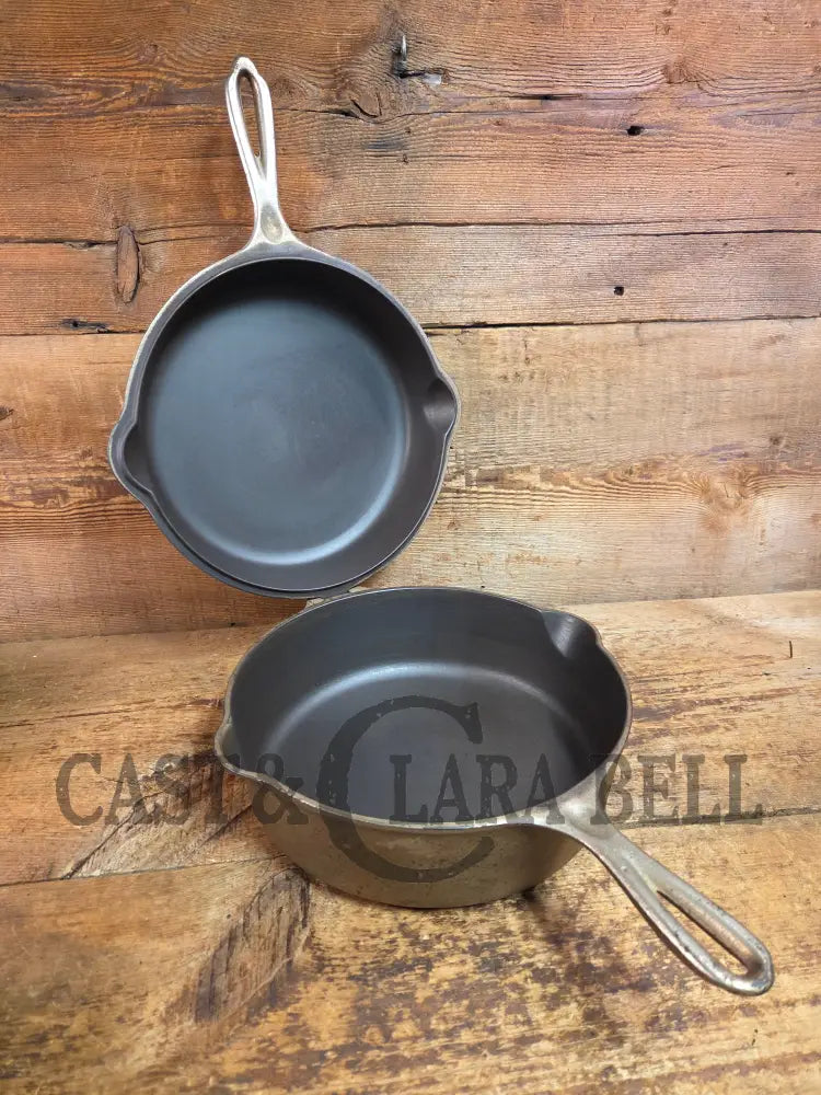 Two Skillets in one! 1930’s WagnerWare 1402 Cast Iron Double Skillet (1402 bottom and Bullseye Top) - Skillet
