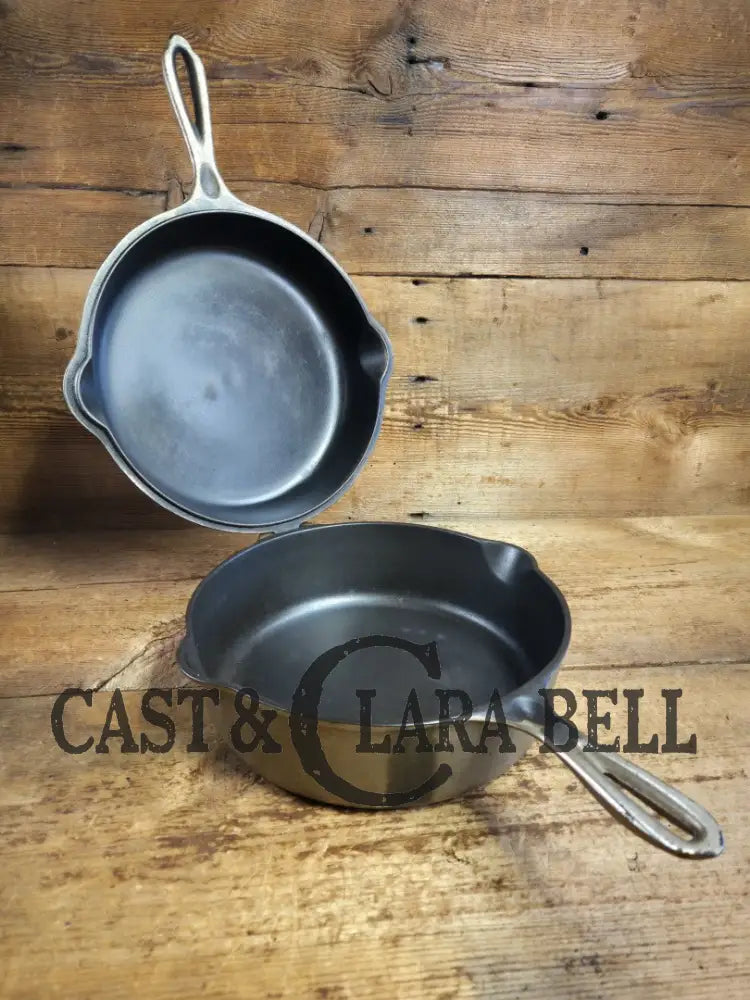 Two Skillets in one! 1930’s WagnerWare 1402 Cast Iron Double Skillet (1402 bottom and Bullseye Top) Skillet