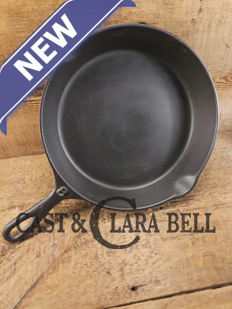 Unique! 1910’s Lodge #8 Skillet with Arc Logo Heat Ring Raised ’P’. Our favorite line of daily skillets!
