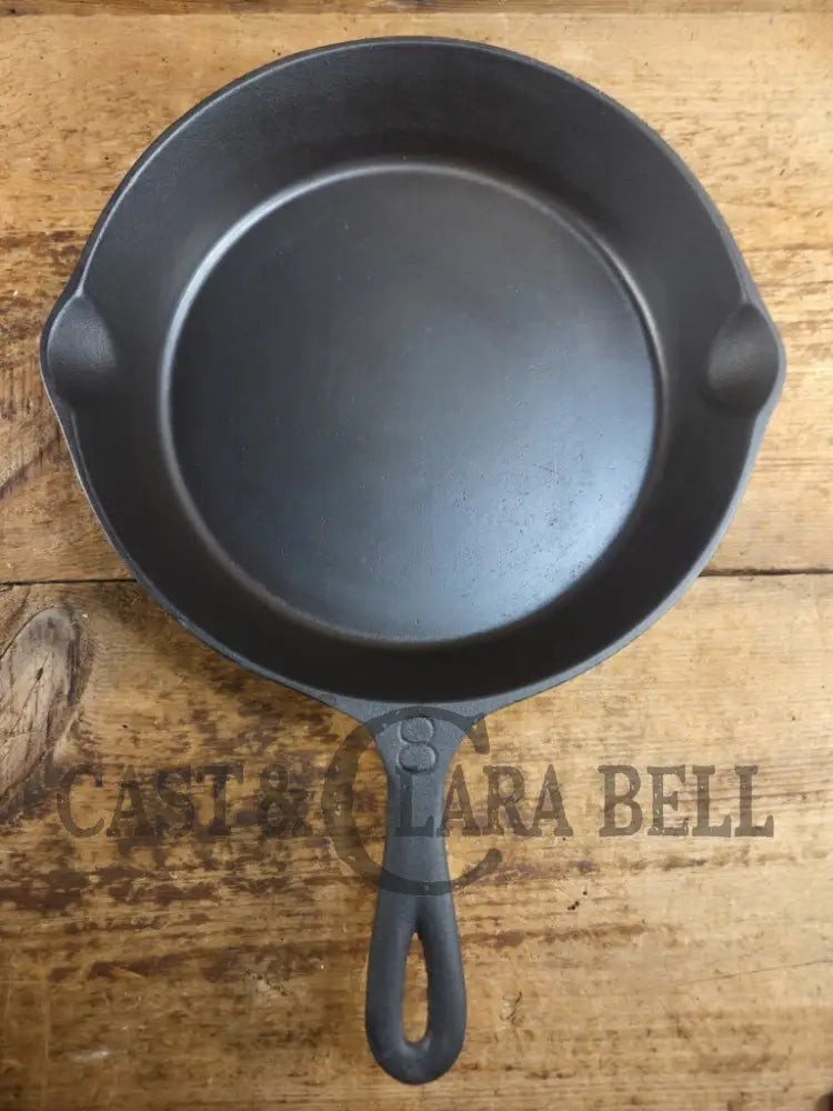 Unique! 1930βs era Martin Stove & Range Co. #8 βThree Notchβ Cast Iron Skillet with Text Logo. Versatile and elegant