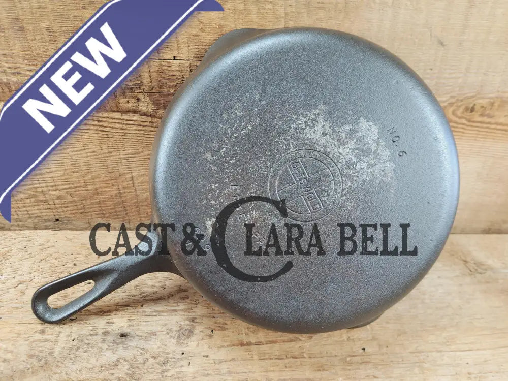 UNIQUE! 1940βs Griswold #6 Cast Iron Skillet with Small Block Logo Flat handle and Smooth Bottom 699 T Skillet