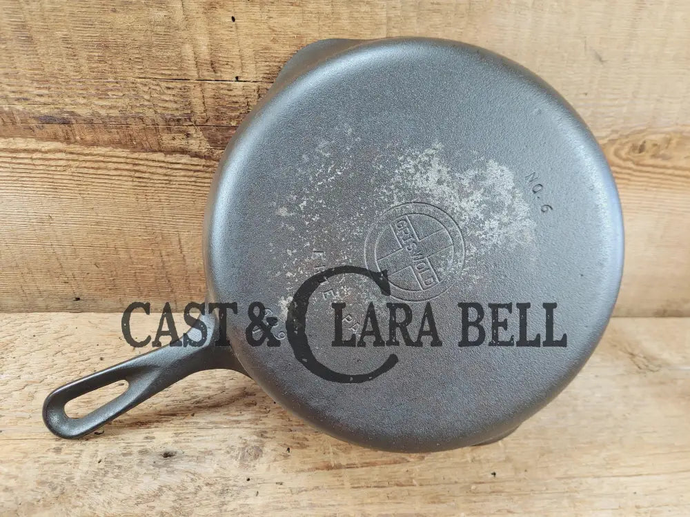 UNIQUE! 1940βs Griswold #6 Cast Iron Skillet with Small Block Logo Flat handle and Smooth Bottom 699 T