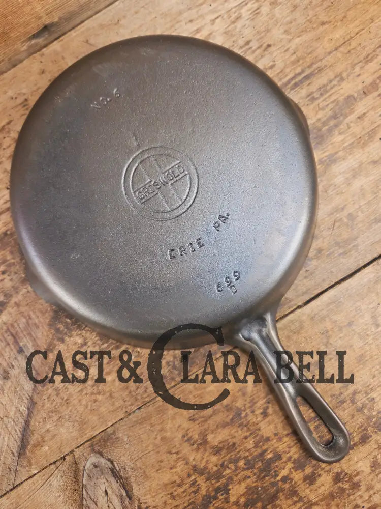 UNIQUE! 1940βs Griswold #6 Cast Iron Skillet with Small Block Logo Grooved Handle and Smooth Bottom 699 D Skillet
