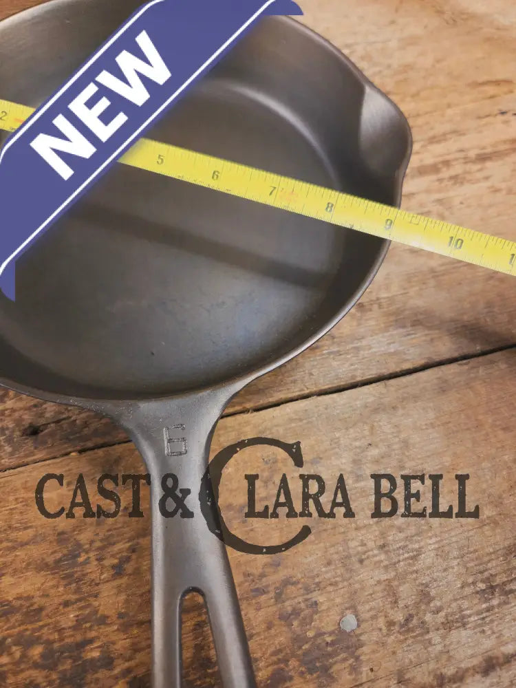 UNIQUE! 1940βs Griswold #6 Cast Iron Skillet with Small Block Logo Grooved Handle and Smooth Bottom 699 D Skillet