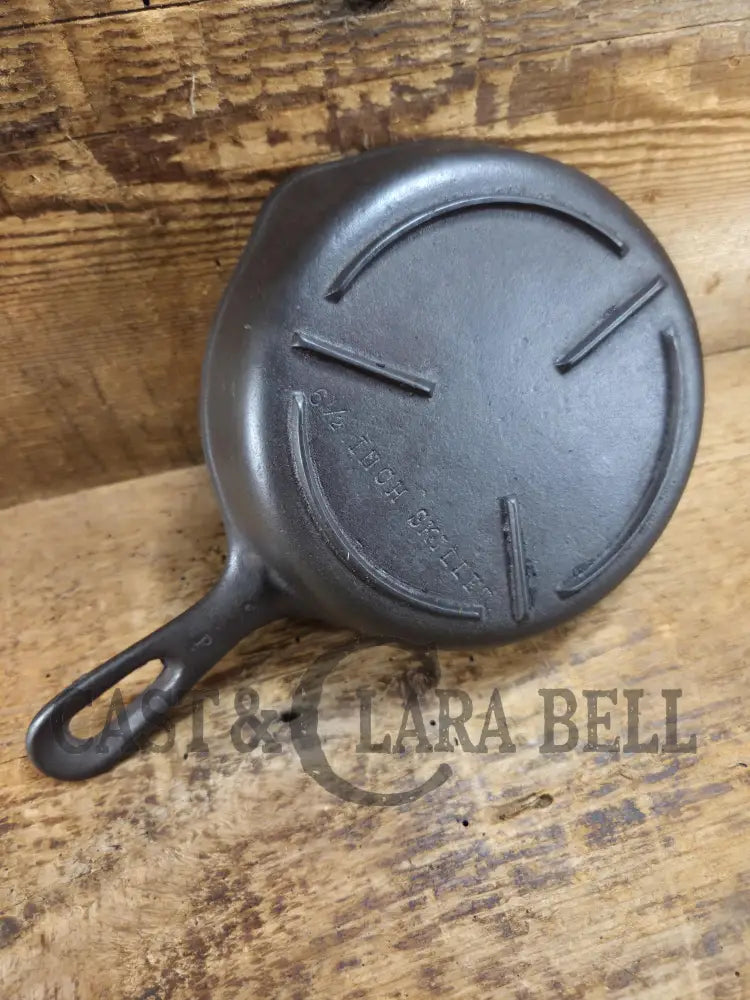 Unique and tough to find! Circa 1940βs Birmingham Stove & Range No. 3 Egg Skillet βMercedesβ style bottom 6 1/2 Inches