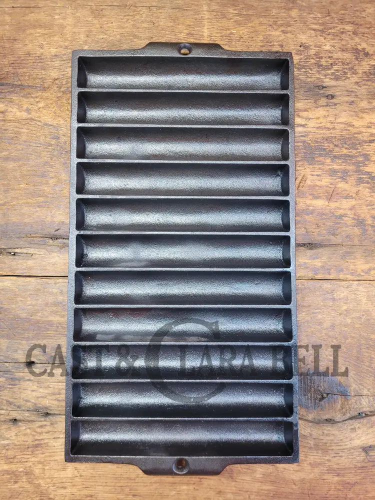 Unique Gift And Great Taco Server?? 1950’S Era Lodge Corn Bread Pan #22 Gem Mold Make Delicious