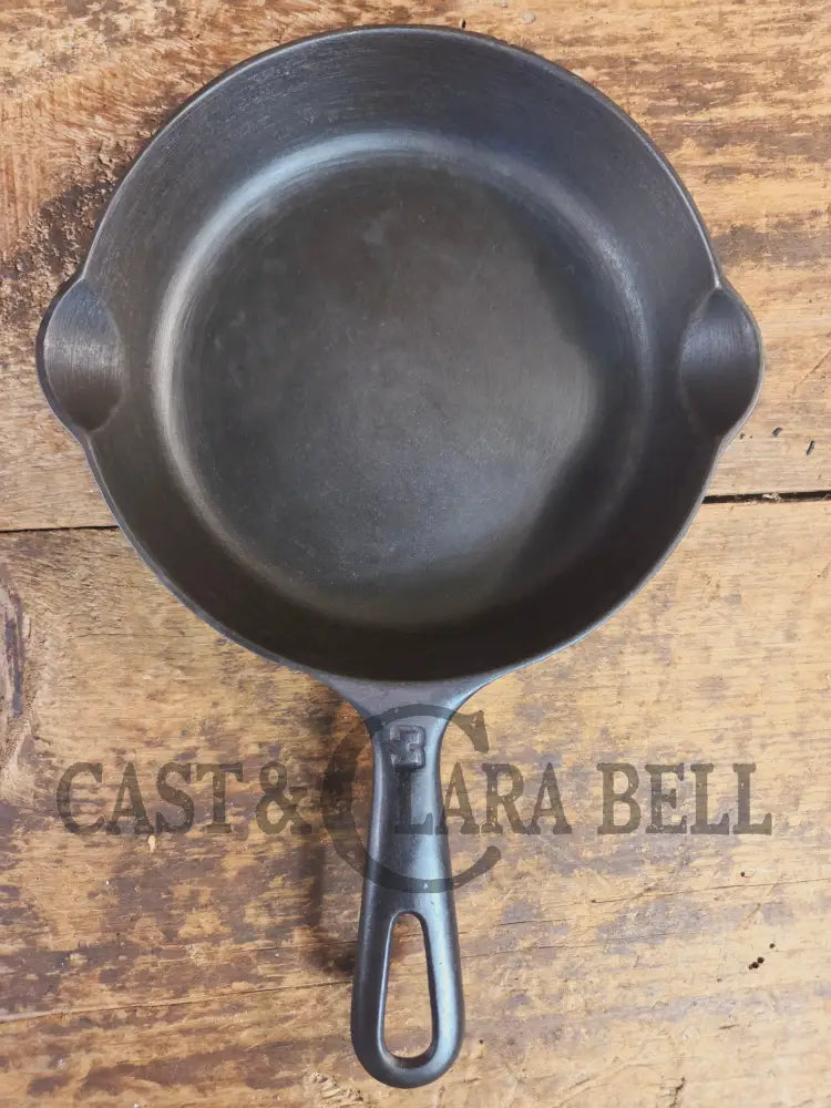 UNIQUE! Griswold No. 3 Skillet with MEDIUM Block Logo AND Groove Handle! Erie PA 709 - Skillet