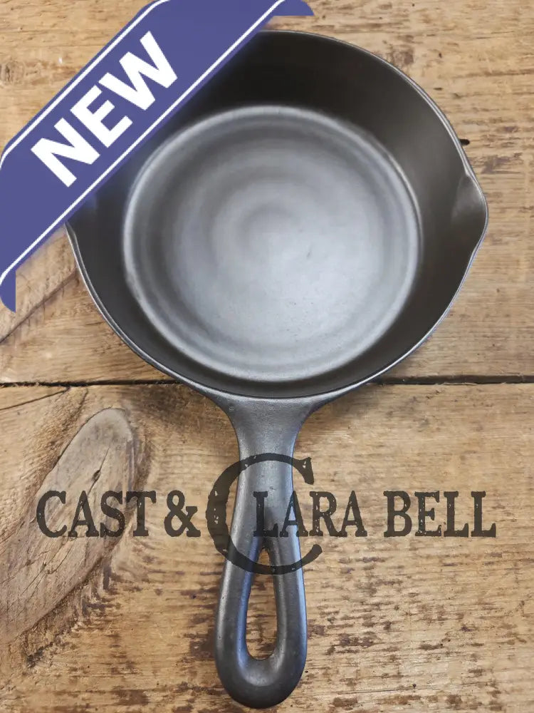 Unique Wapak #3 Straight tapered logo cast iron egg skillet. Restored Seasoned and Ready to Use! Skillet