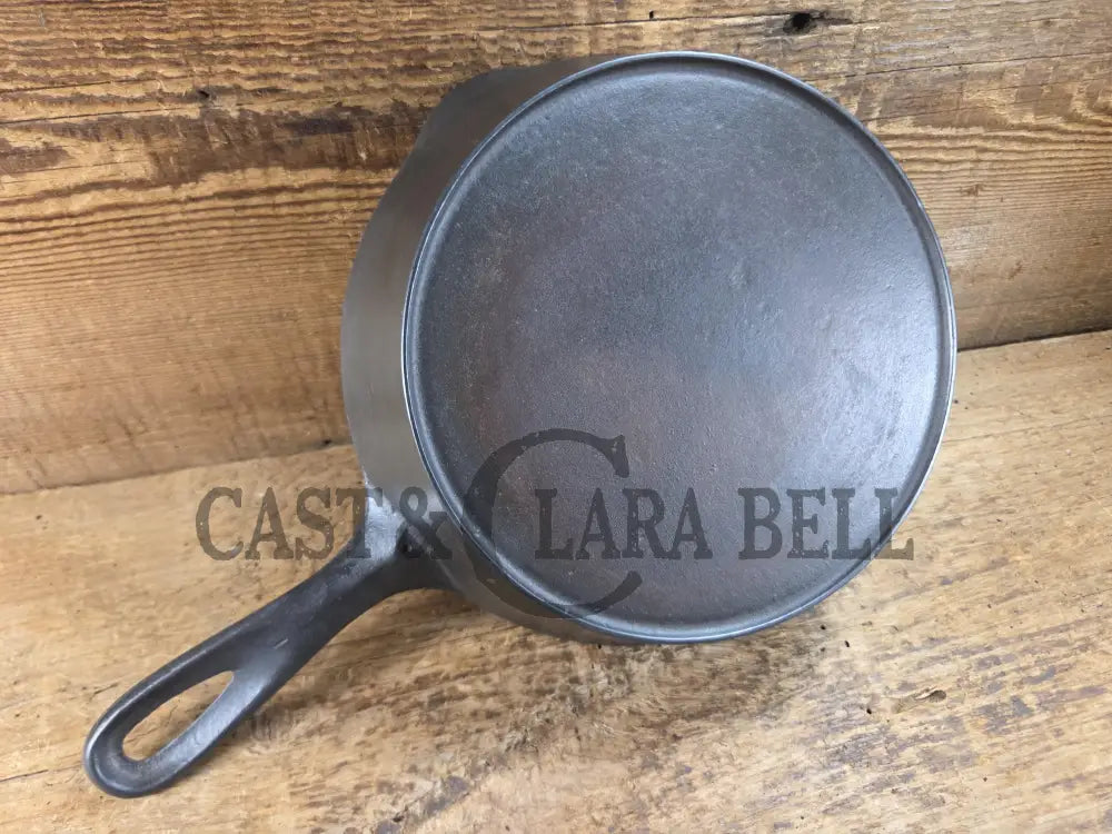 Unknown Foundry! #5 Raised Skillet with Heat Ring. An Awesome sauce pan! Restored and Ready to Use. Skillet