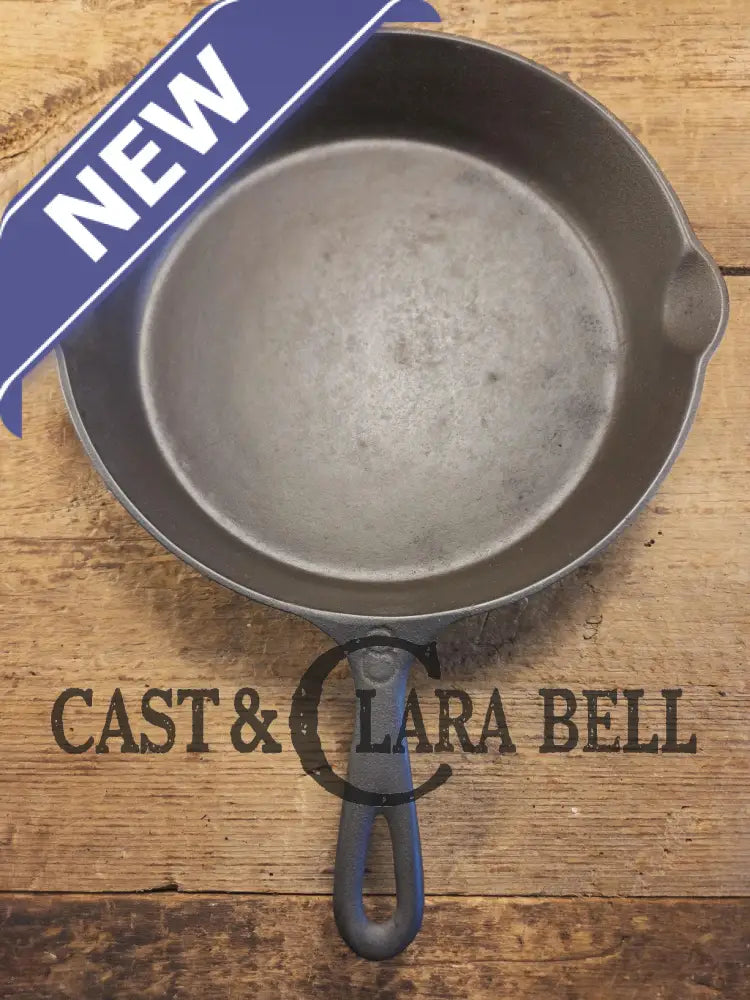 Unknown Foundry! #8 Cast Iron skillet. An Awesome daily user for the start of your collection! Skillet
