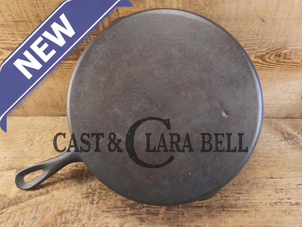 Unknown Foundry! #8 Cast Iron skillet. An Awesome daily user for the start of your collection! Skillet