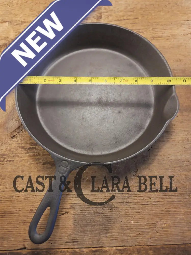 Unknown Foundry! #8 Cast Iron skillet. An Awesome daily user for the start of your collection! Skillet