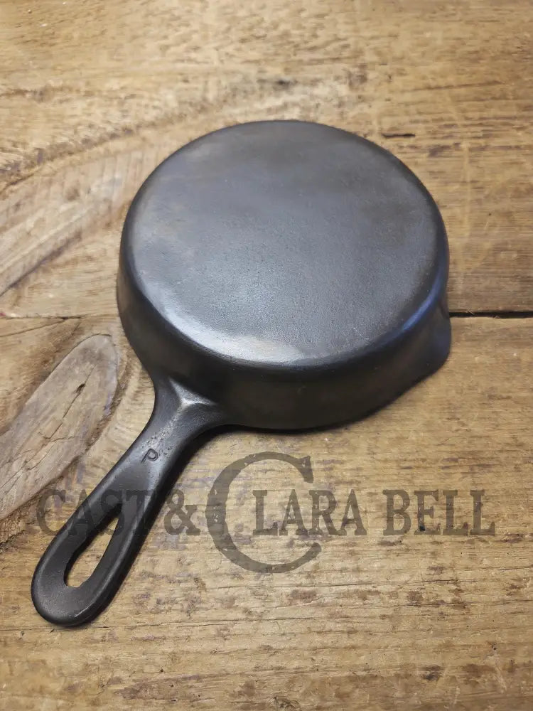Unknown mystery egg skillet. Really cool daily user to own and use. Very similar to unmarked Wagner P on handle (SC24)
