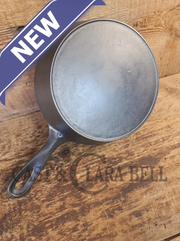 Unmarked #5 Saute Skillet with Heat Ring. An Awesome sauce pan! Looks very similar to Wagner - Skillet