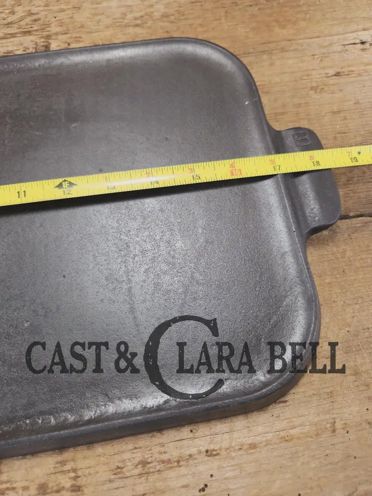 Up your pancake game with this 1930βs Era Griswold Large Block #8 Long Griddle. P/N 771. Griddle