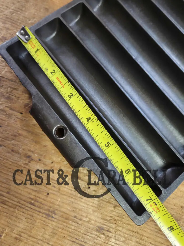 Variation 1 of 1. Fully Marked tough to find 1930βs Era Griswold No. 21 Corn Bread Pan 11 cup βErie Penn USA,β 961