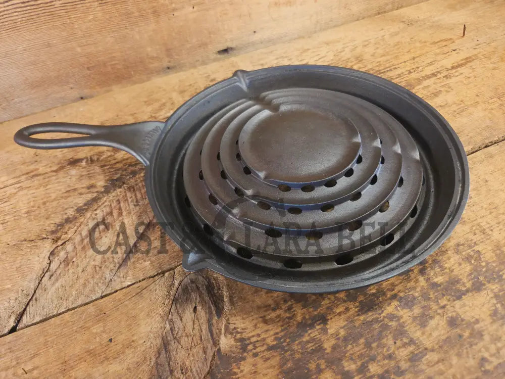 Very Cool 1 of 2 Silver Co. Brooklyn Broiler top. Great as a standalone or a set completer - Skillet