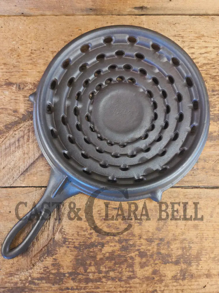 Very Cool 1 of 2 Silver Co. Brooklyn Broiler top. Great as a standalone or a set completer - Skillet