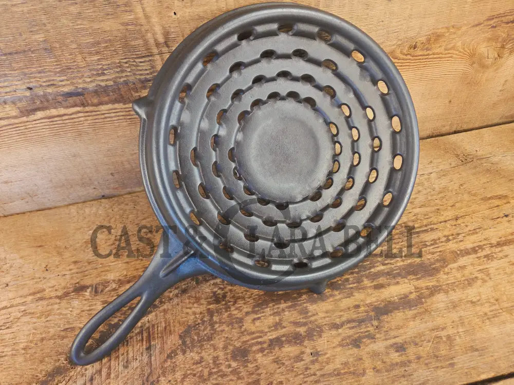 Very Cool 1 of 2 Silver Co. Brooklyn Broiler top. Great as a standalone or a set completer - Skillet