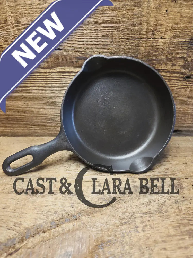 Very Cool 1940’s Griswold’s Iron Mountain #3 ’Egg’ Skillet 1031. Perfect for kids and small plates! Skillet