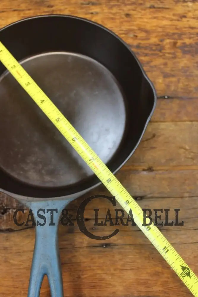 Very Cool And Htf Favorite Piqua Ware #5 Blue Enameled Cast Iron Skillet! Skillet