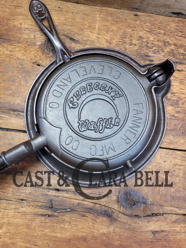 Very Cool! Early 1900βS Fanner Mfg Co No. 8 Crescent Cast Iron Waffle Maker With Low Base. Harder