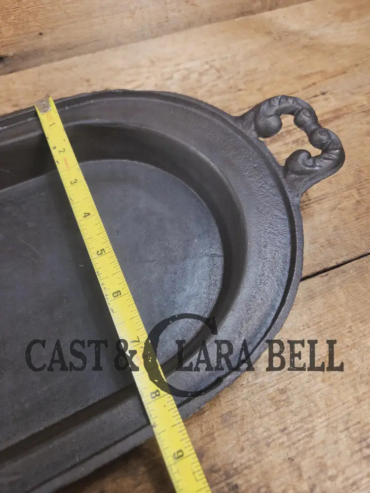 Very cool! Late 1800βs Antique Gate-marked #8 Cast Iron Griddle/Sad Iron Heater. Ornate fancy handles awesome for