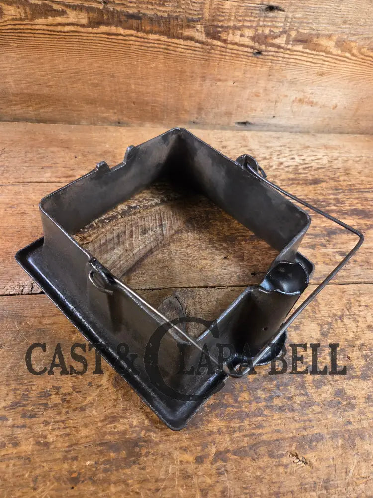 VERY early 1910’s Wagner Square Waffle Iron with Tall Base. Hard to find! Ready to make crispy waffles Waffle Iron