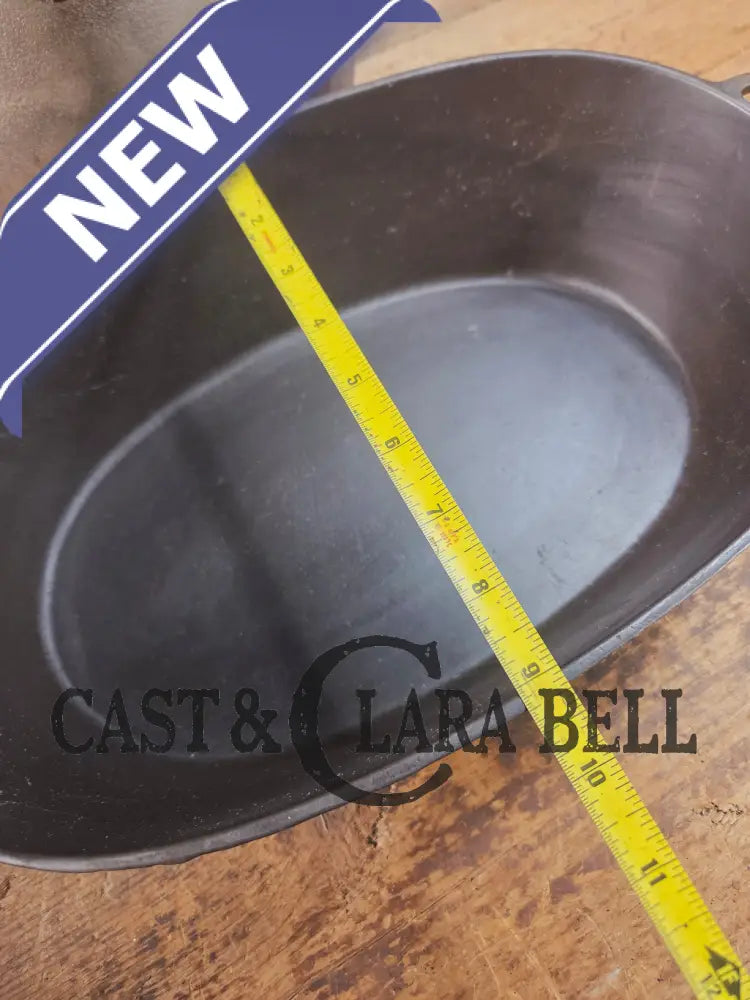 Very early Wagner #5 Nickle finish oval roaster. Beautiful patina on the outside and near perfect inside. Great bread