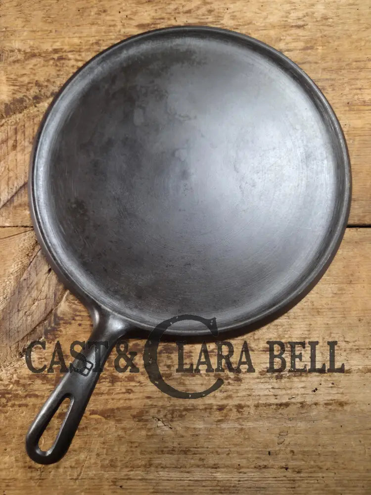 VERY handy griddle! 1930’s Griswold No. 9 Handled Griddle with Small Block Logo 609. Makes Great grilled cheese and