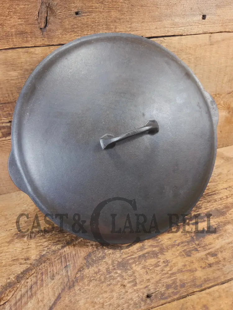 Very Hard to Find Griswold No. 12 Cast Iron Low Dome Skillet Lid with Large Block Logo #472 - Skillet
