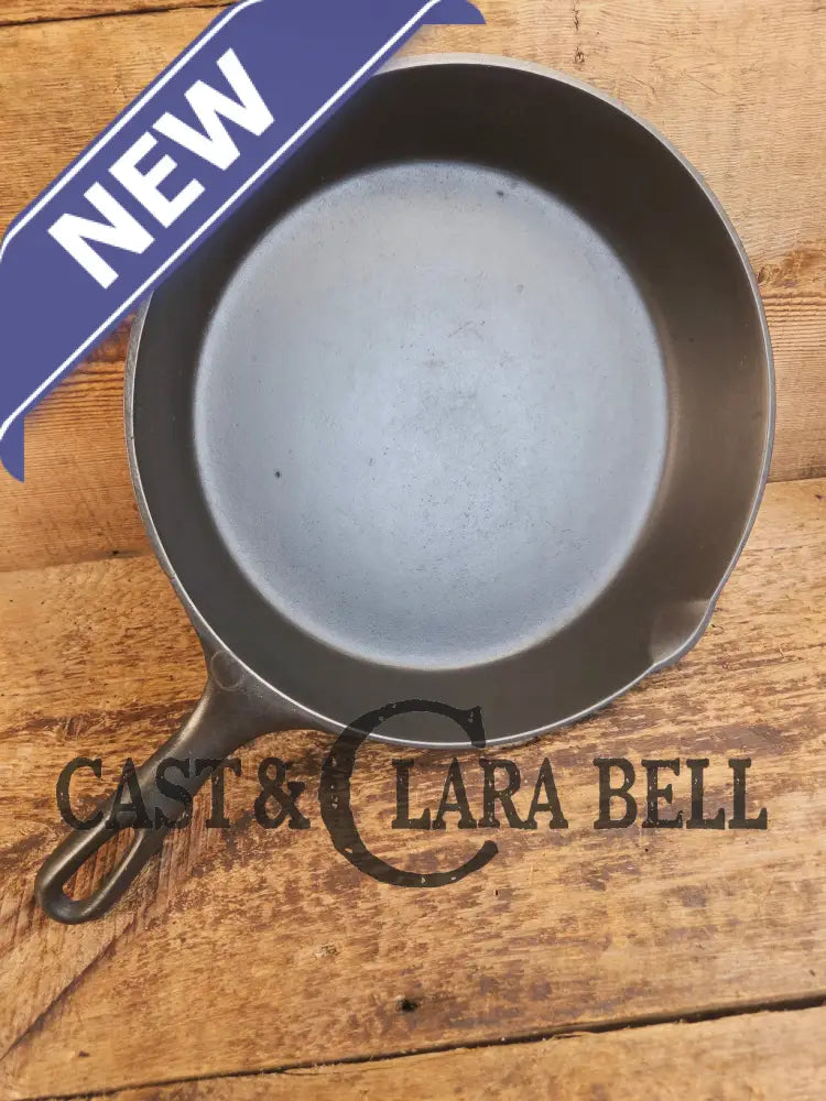 Very nice Vollrath Fully Marked #9 Skillet (c. 1920’s) Fully restored and ready to use! - Skillet