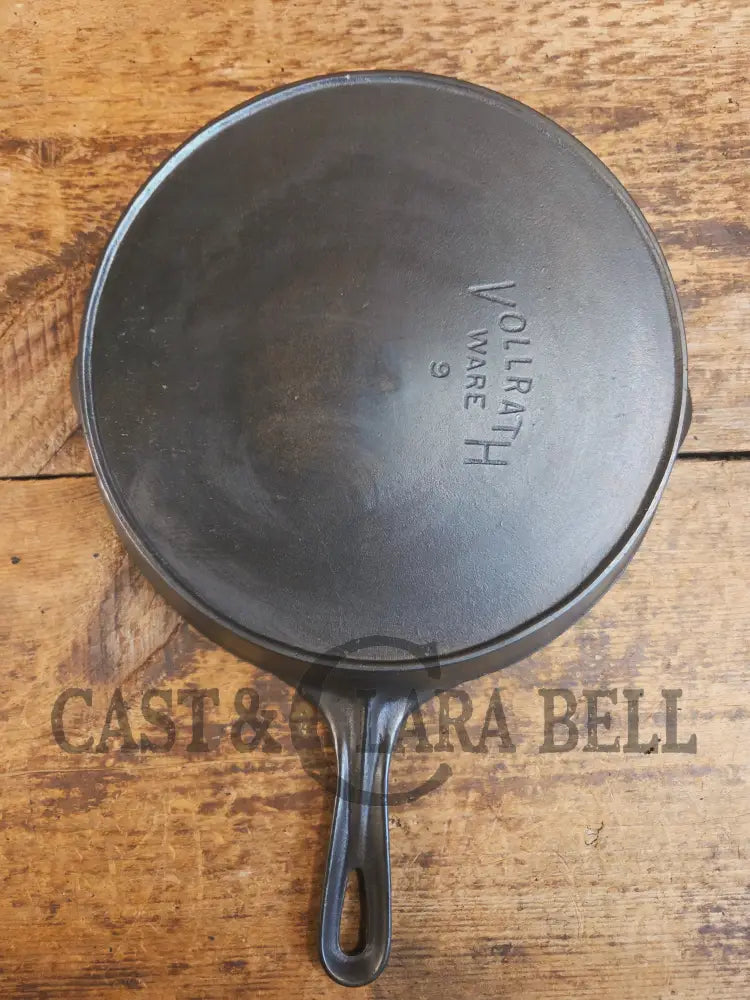 Very nice Vollrath Fully Marked #9 Skillet (c. 1920βs) Fully restored and ready to use! - Skillet