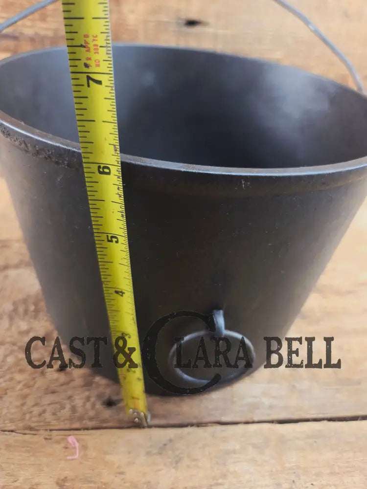 Very Rare! 1890’s Era #6 Griswold Erie flat bottom kettle #809. Collectors’ piece but ALSO a PERFECT daily user for