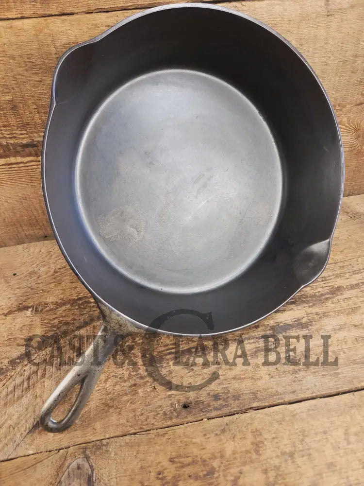 Very Rare 1890βs first series Wagner DEEP #10 Skillet. Nickel plated patina outside and black iron inside. What a