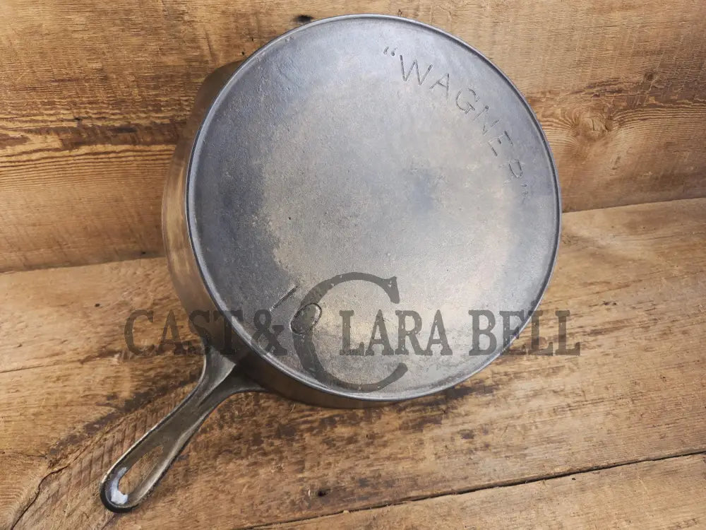 Very Rare 1890βs first series Wagner DEEP #10 Skillet. Nickel plated patina outside and black iron inside. What a
