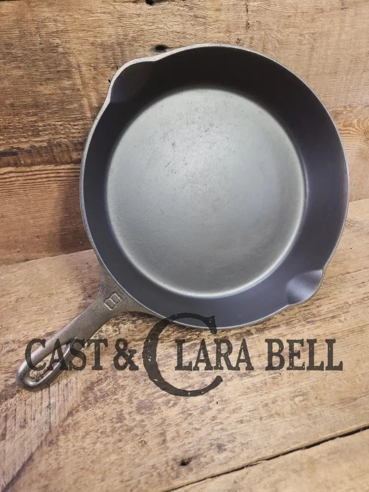 Very unique! 1930βs Griswold #8 Large Block Logo 704 B Cast Iron Skillet. Inside black iron outside nickel patina