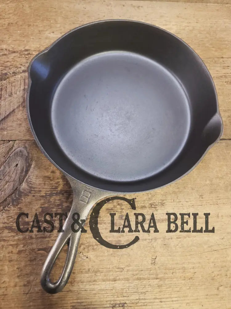 Very unique! 1930βs Griswold #8 Large Block Logo 704 B Cast Iron Skillet. Inside black iron outside nickel patina