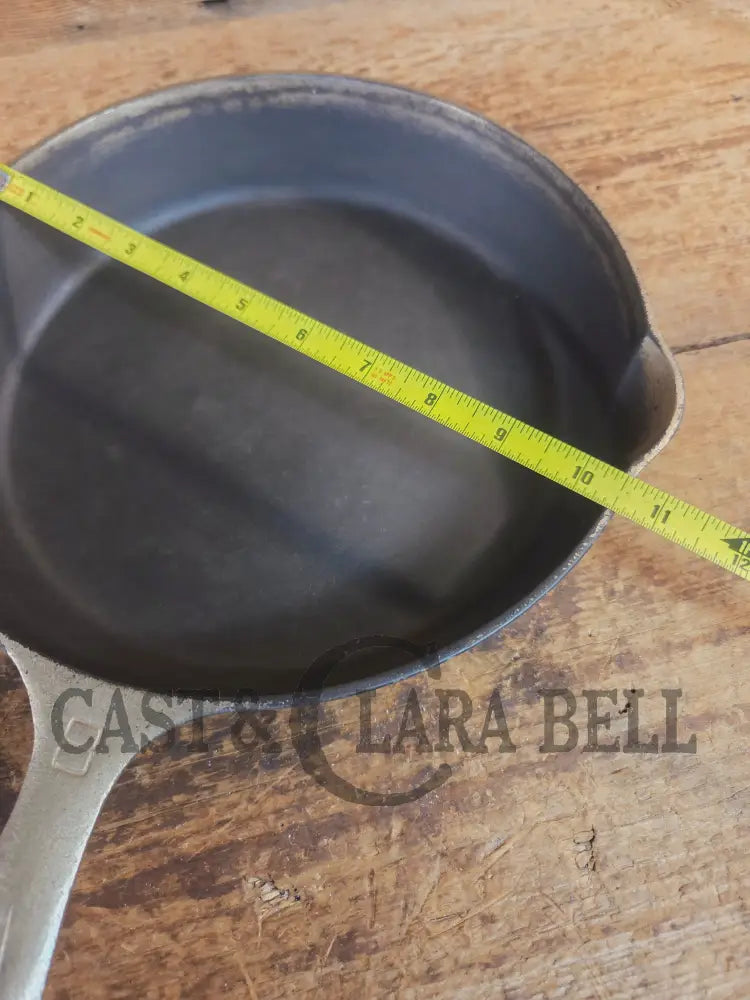 Very unique! 1930βs Griswold #8 Large Block Logo 704 R Cast Iron Skillet. Inside black iron outside nickel patina