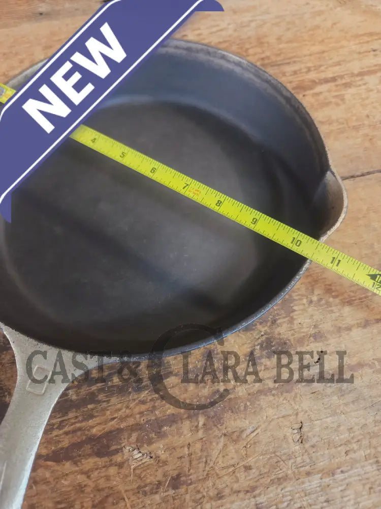 Very unique! 1930βs Griswold #8 Large Block Logo 704 R Cast Iron Skillet. Inside black iron outside nickel patina