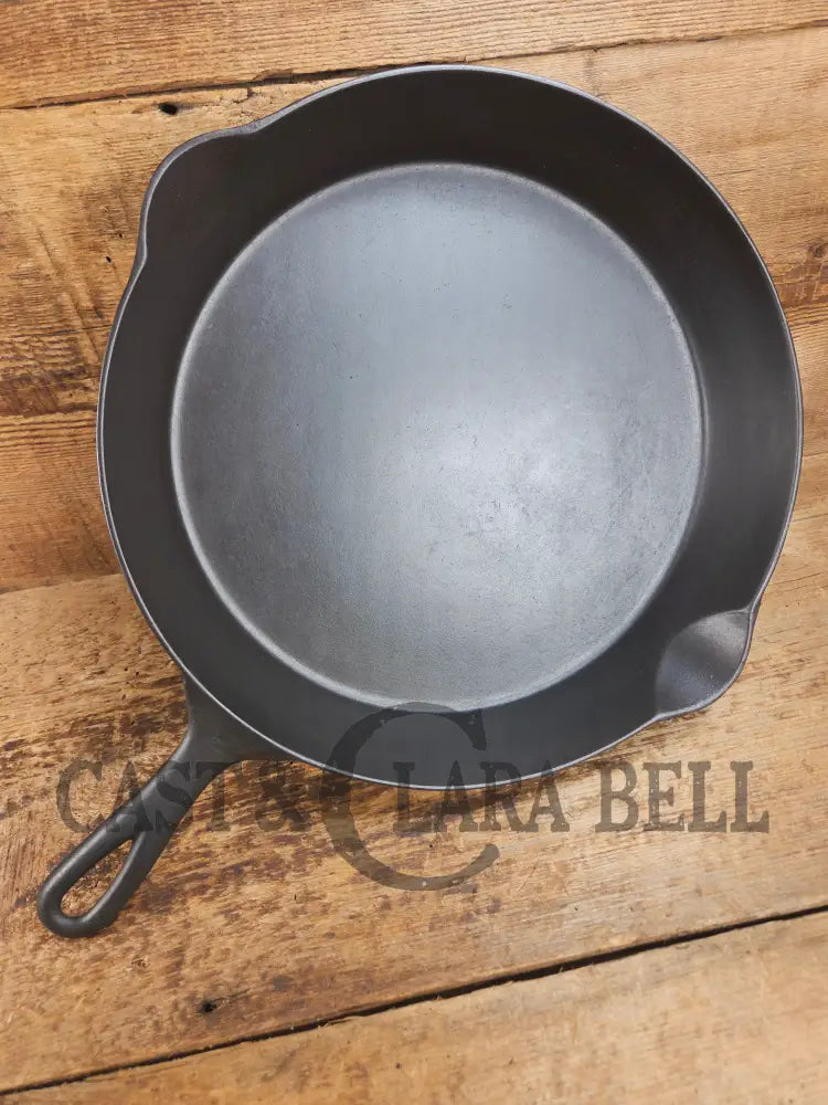 VHTF 1895-1910 2nd Series ERIE #11 cast iron skillet! A collector favorite and in amazing condition! Don’t miss this