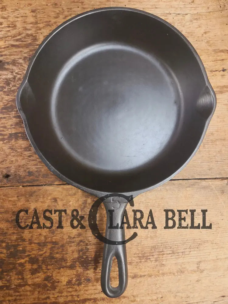 Vollrath Unmarked #5 Skillet. Circa 1950’s piece Skillet