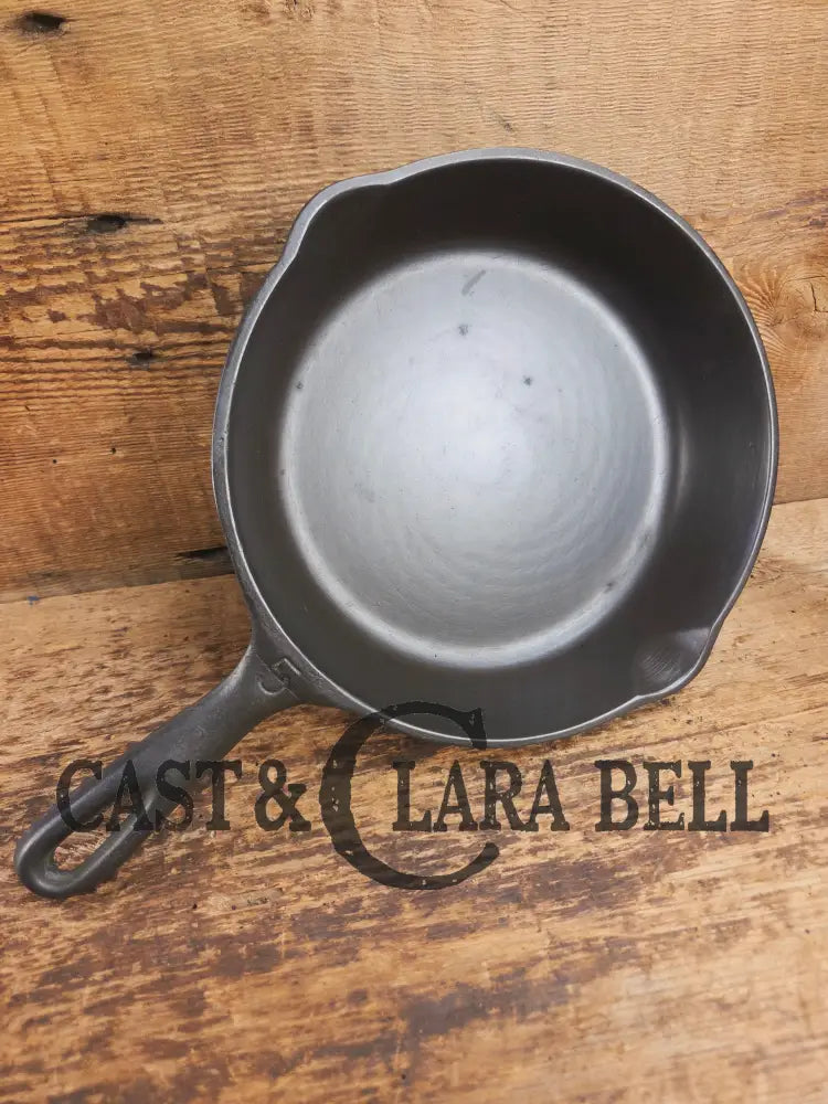 Vollrath Unmarked #5 Skillet. Circa 1950’s piece Skillet