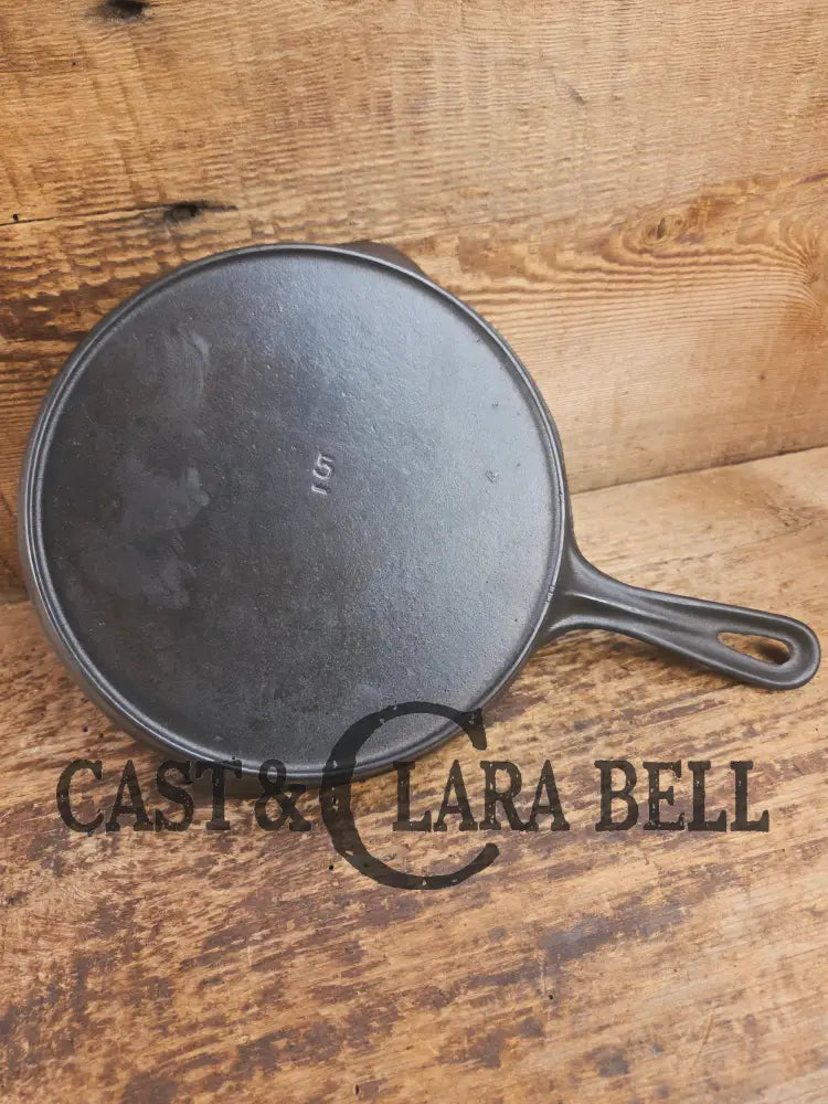 Vollrath Unmarked #5 Skillet. Circa 1950’s piece Skillet