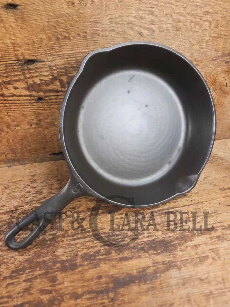 Vollrath Unmarked #5 Skillet. Circa 1950βs piece Skillet