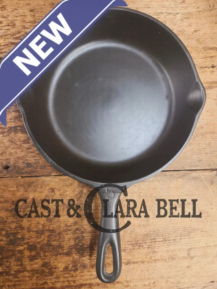 Vollrath Unmarked #5 Skillet. Circa 1950βs piece Skillet